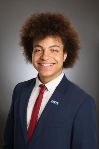 Roberto Garcia named 2025-26 Newman Civic Fellow by Campus Compact